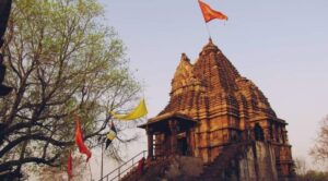 Matangeshwar Mahadev Mandir – Kyun Kaha Jata Hai Ise Jeevit Shivling