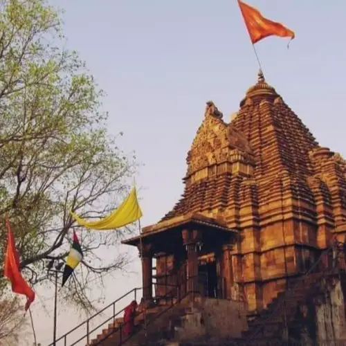 Matangeshwar Mahadev Mandir – Kyun Kaha Jata Hai Ise Jeevit Shivling