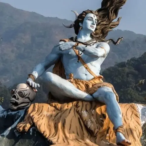 जो शिव को ध्याते है, शिव उनके है - भजन